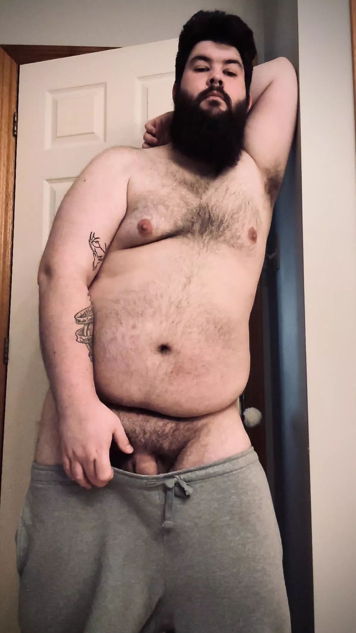 Are grey sweats still a thing? posted by wonderwallsnstuff