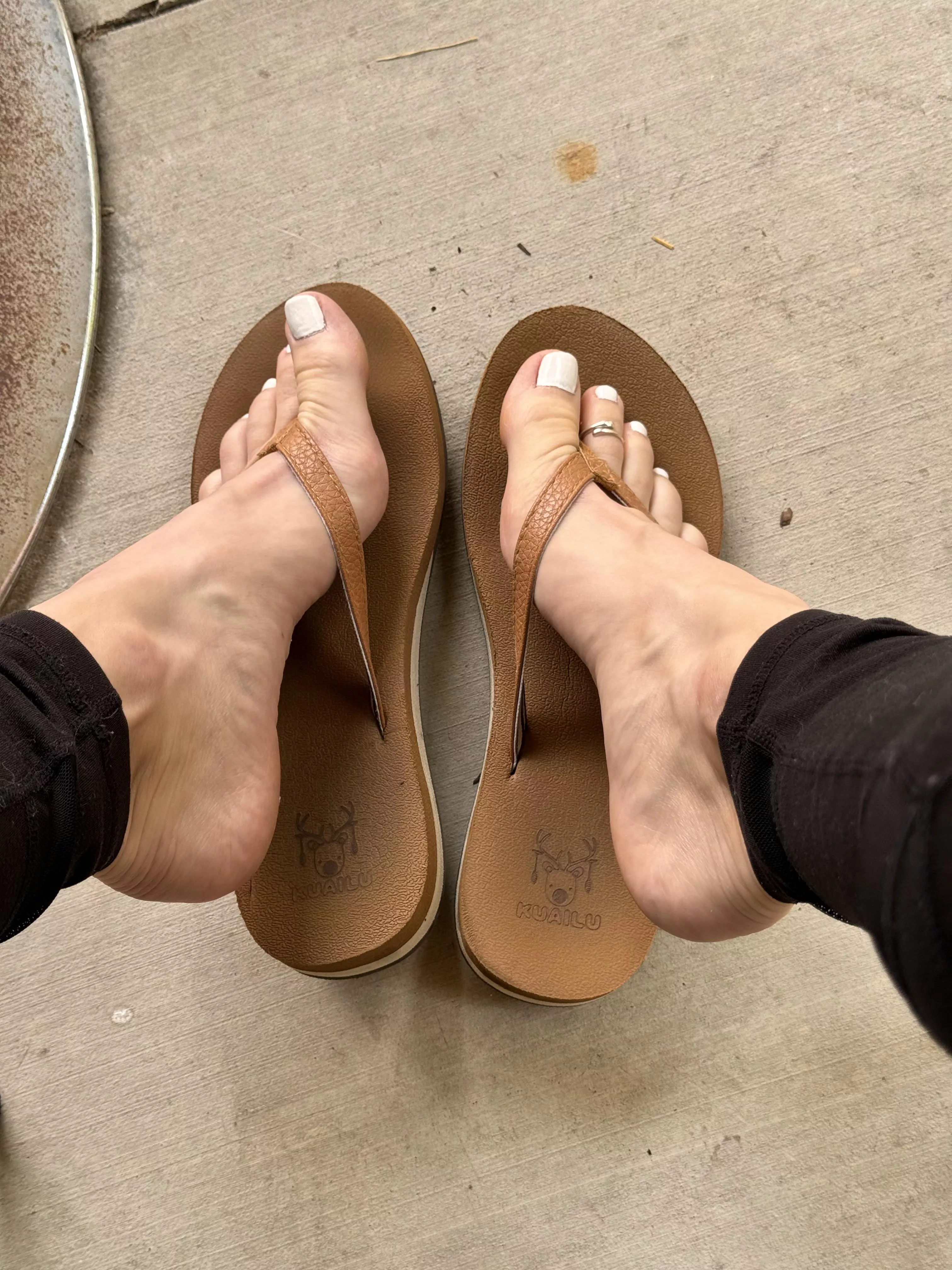 At the coffee shop… would these relaxed arches catch your eye? posted by SooSoft_ButFirm