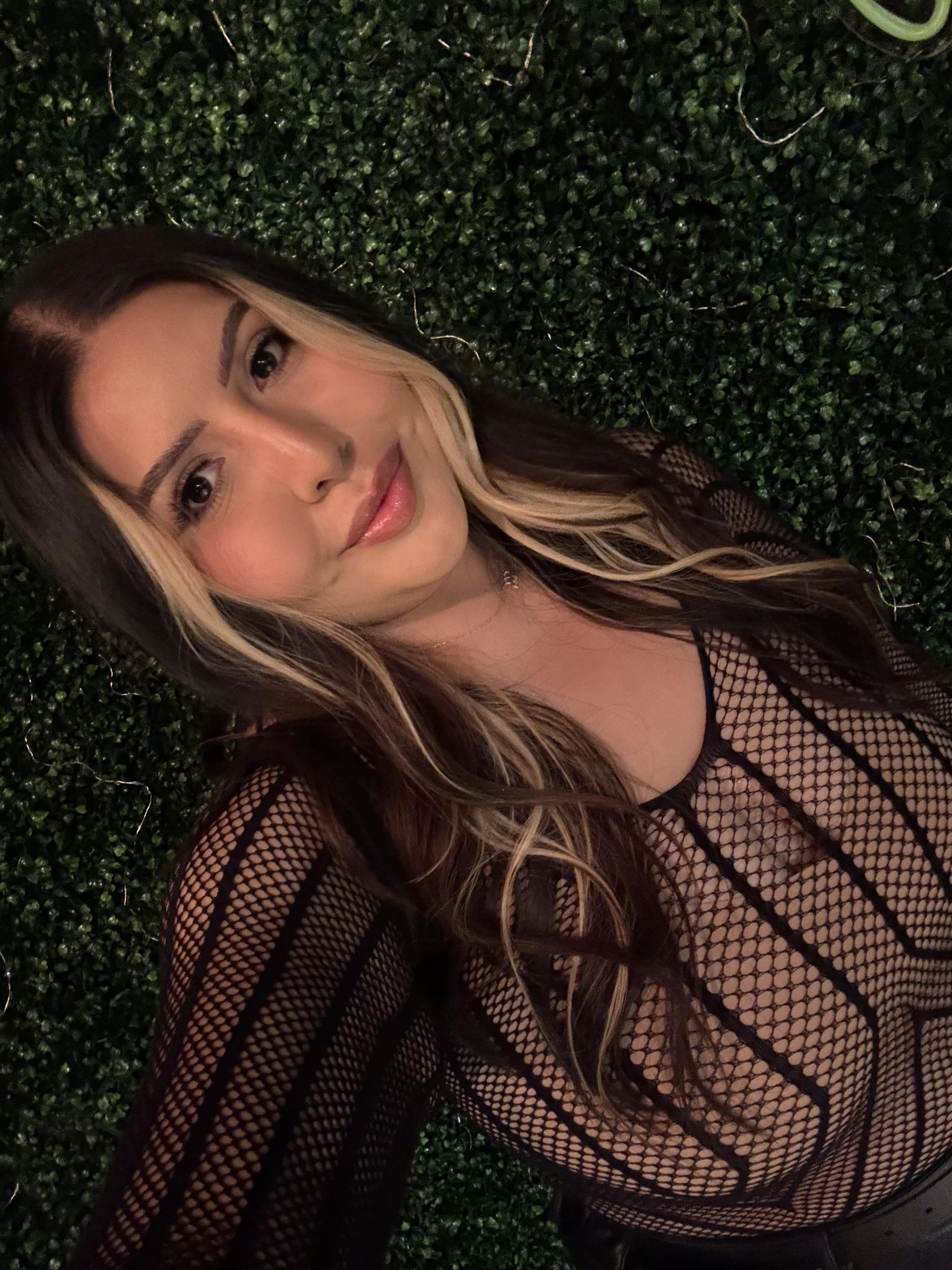 Cheers to the weekend!🥂✨😈 posted by Xo_elle96