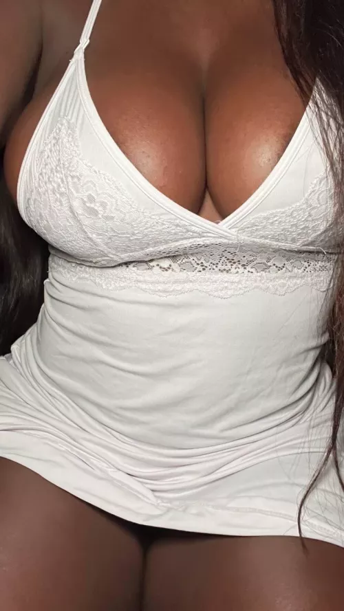 Do you like fit girls with natural big tits? by SaltyRate