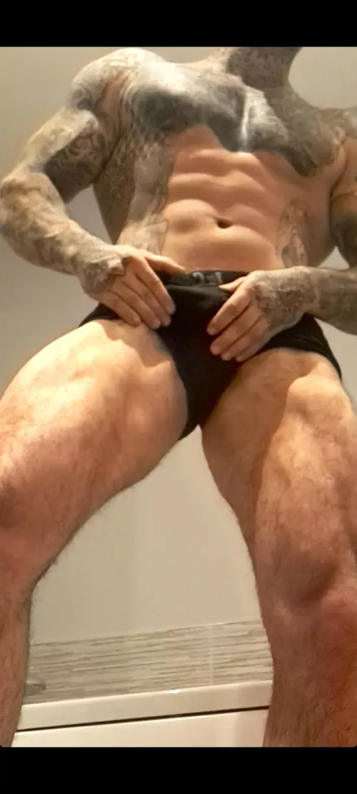 Enjoying the view? ;) by bahamianDowel769