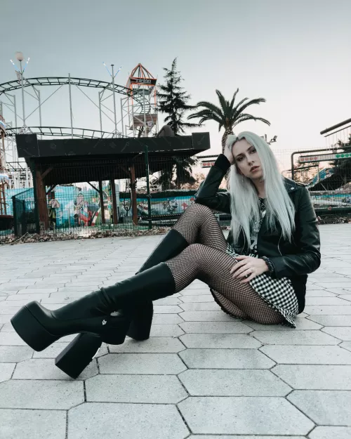 Fishnet & these boots? 🖤 by RileyBi69