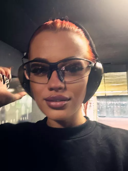 Hello! do you wanna shoot with me? by RedFansli