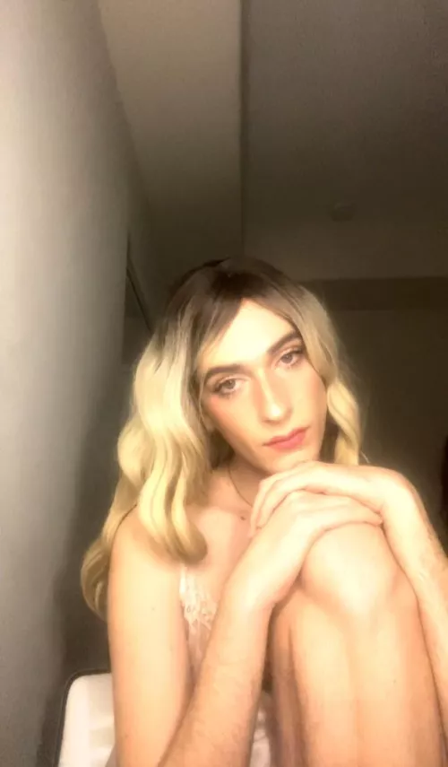 Hi everyone:) by desert-bear11