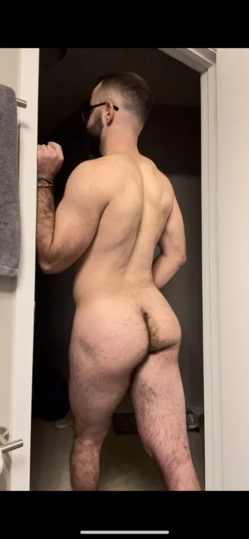 Howdy  by Thick-Flatworm-6304