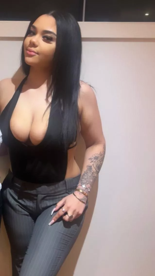 I proudly show off my cleavage posted by EnchantedEveXXX