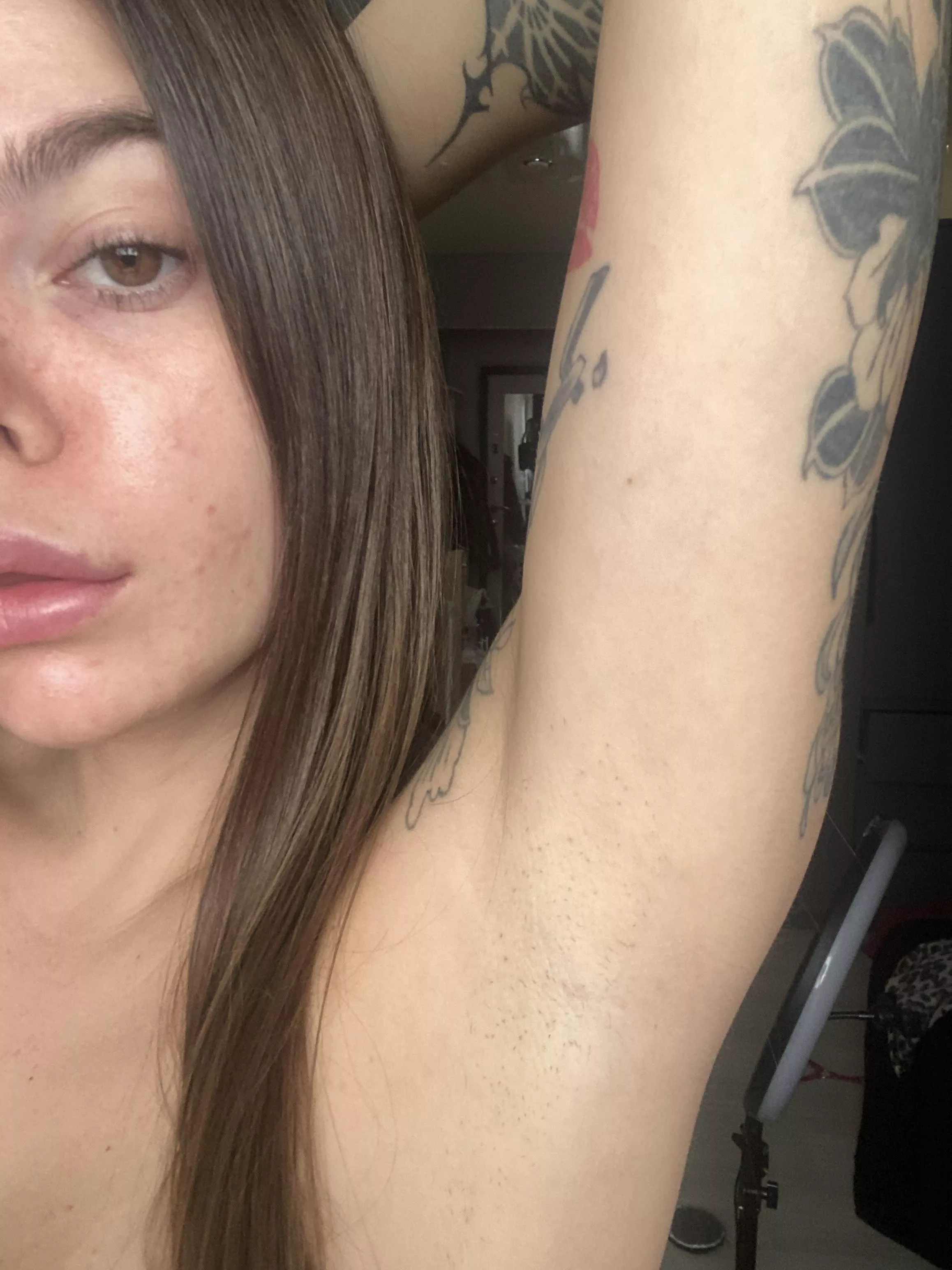 I want you to lick my armpits posted by piper_kitty1