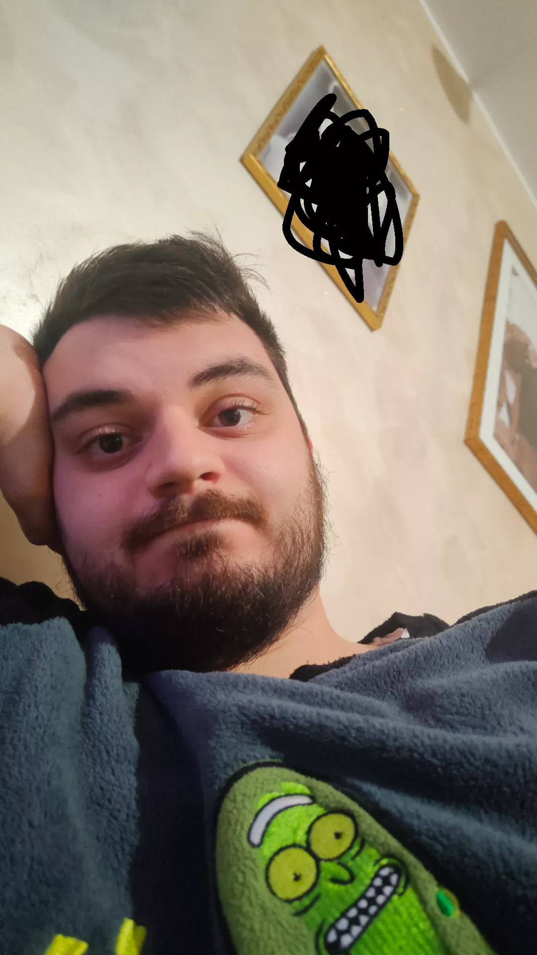 i'll gladly take an hug... and dick too  posted by Wantobeabear