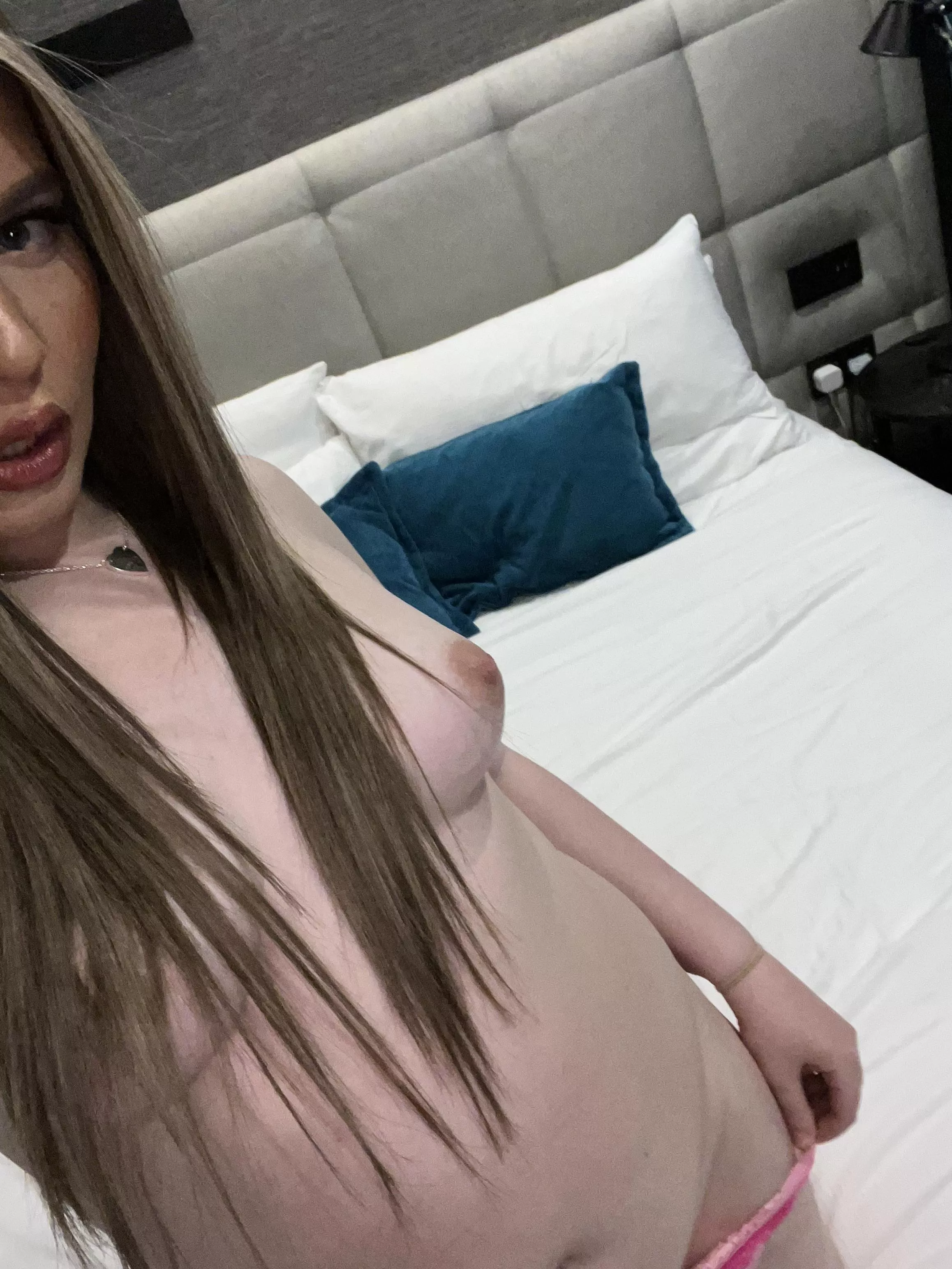 I'm ur fan girl posted by SpawnofMonkey