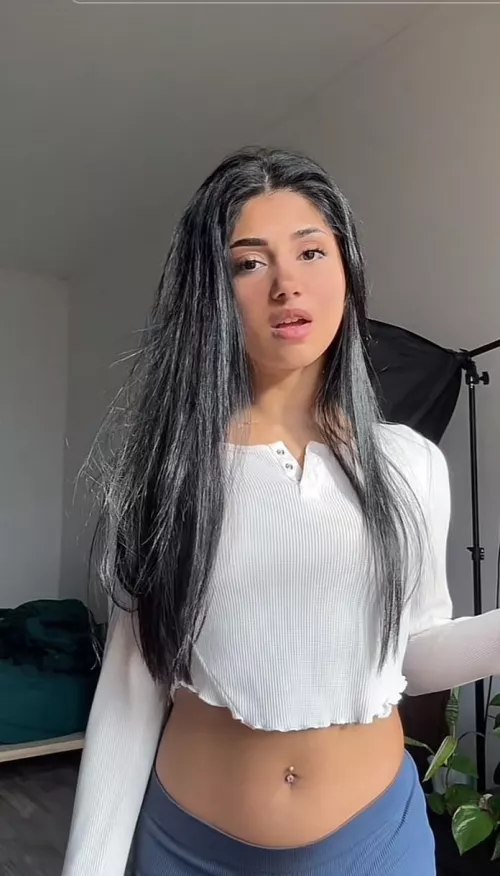 Jamelia f 23 looking for sex/hookups Dm me if interested by Ok_Relationship8333