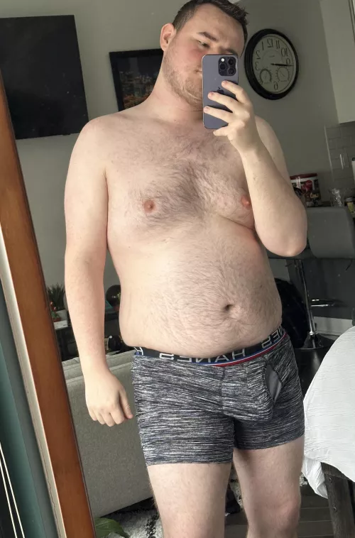 Just hanging around for the weekend  by archiecub