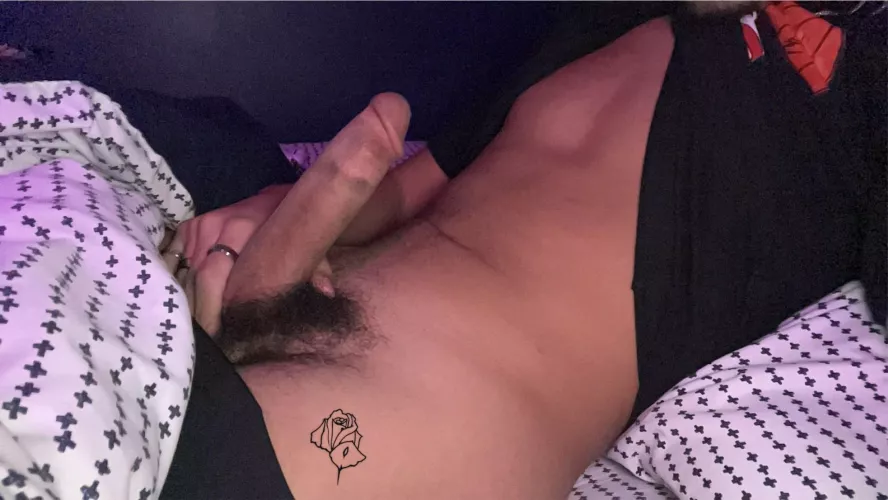 Let me slide it in? by kinkkowo