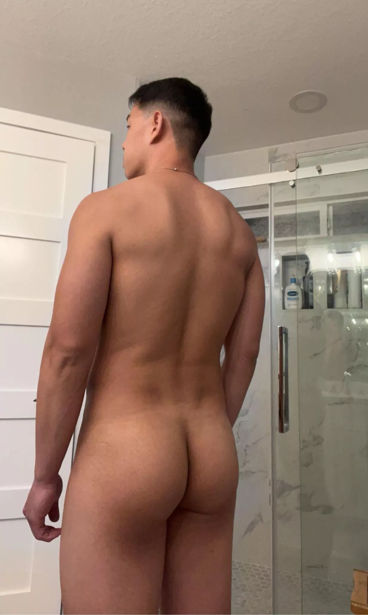 Looking to work out the lower body more. What exercises would you recommend? [33] posted by goodmorningmonsieur