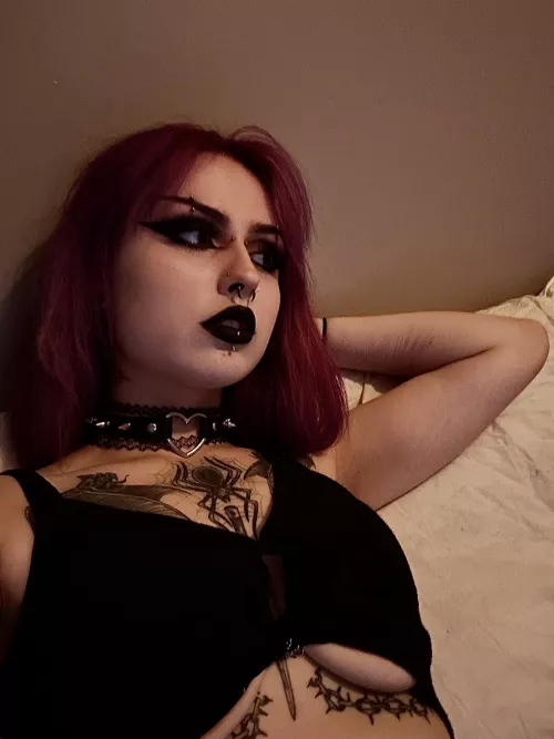 Netflix and head, anyone up? ;) by CondescendingAlice5