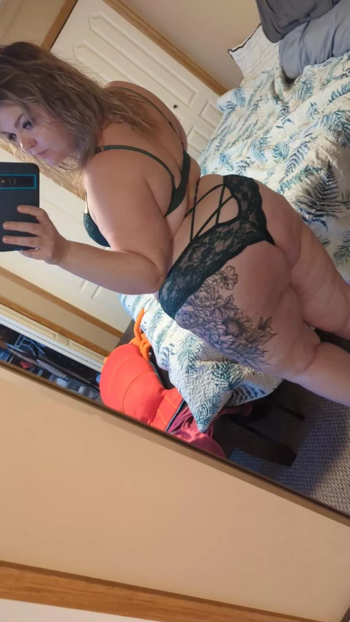 Now taking applications for orgasm providers.  posted by xxsagexo