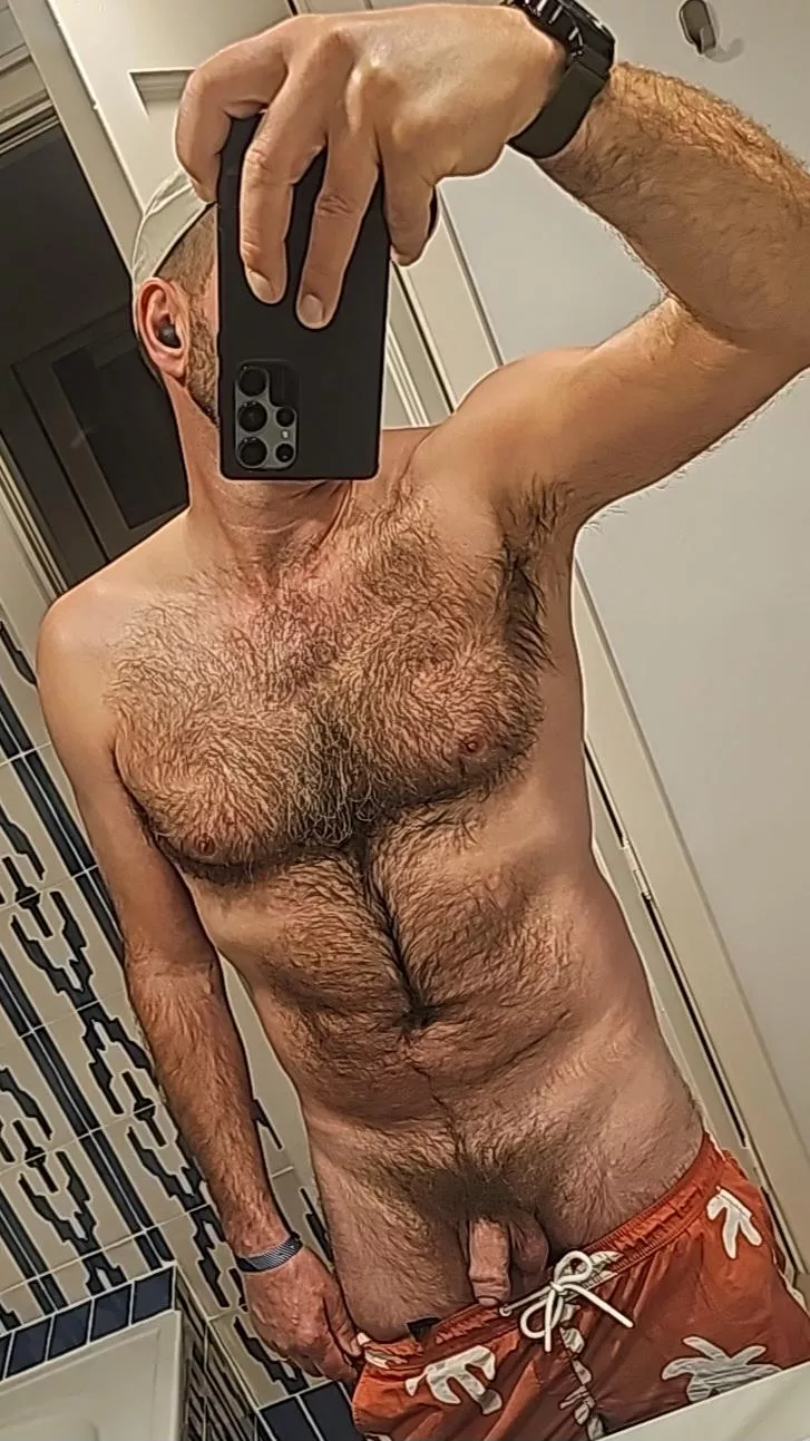 On vacation anyone wanting my room number 🤔  posted by son2507