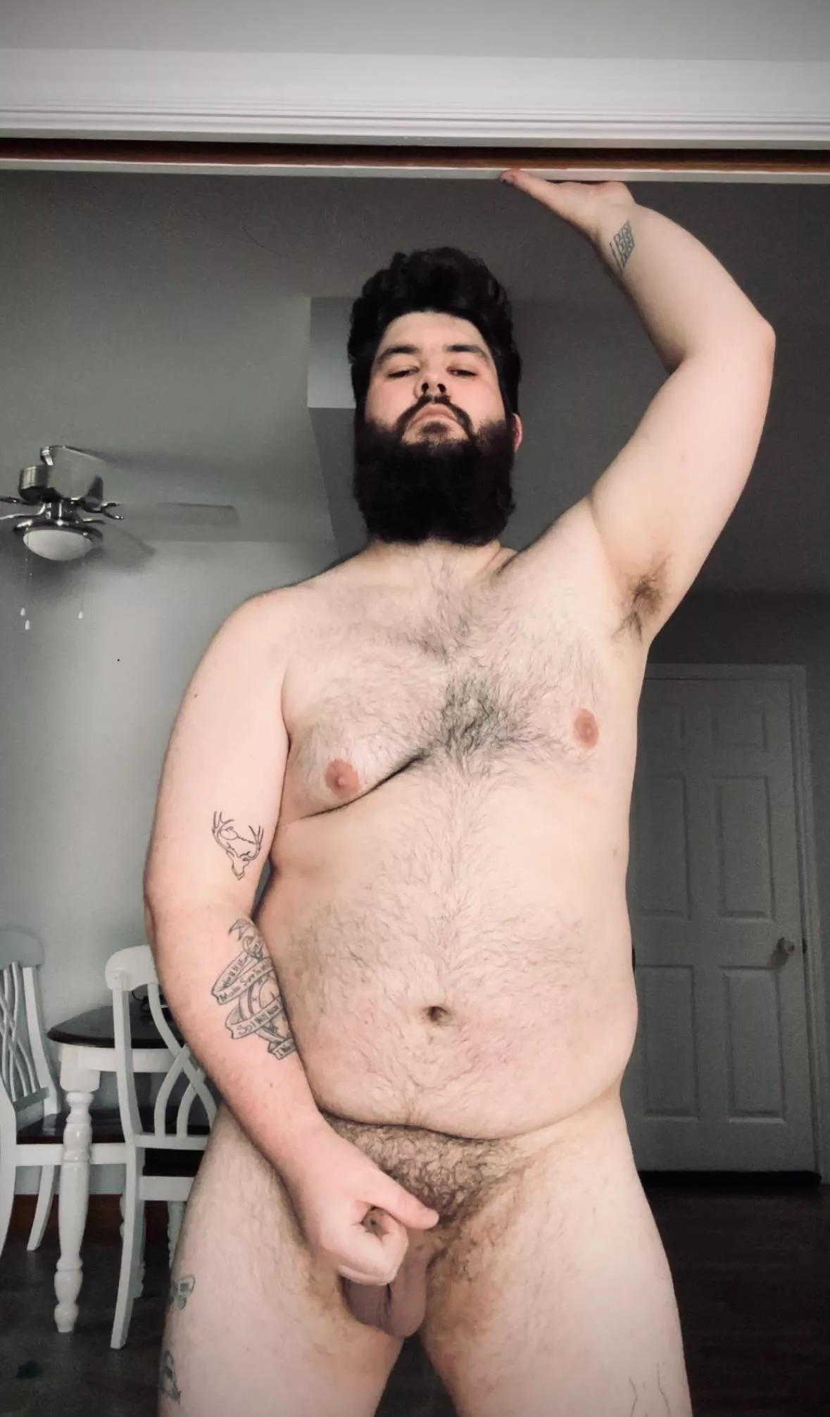 On your knees posted by wonderwallsnstuff