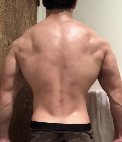 Photo in my underwear 👅 looking to get a nice massage tonight 🥰🥰 by TheeGuyDerek