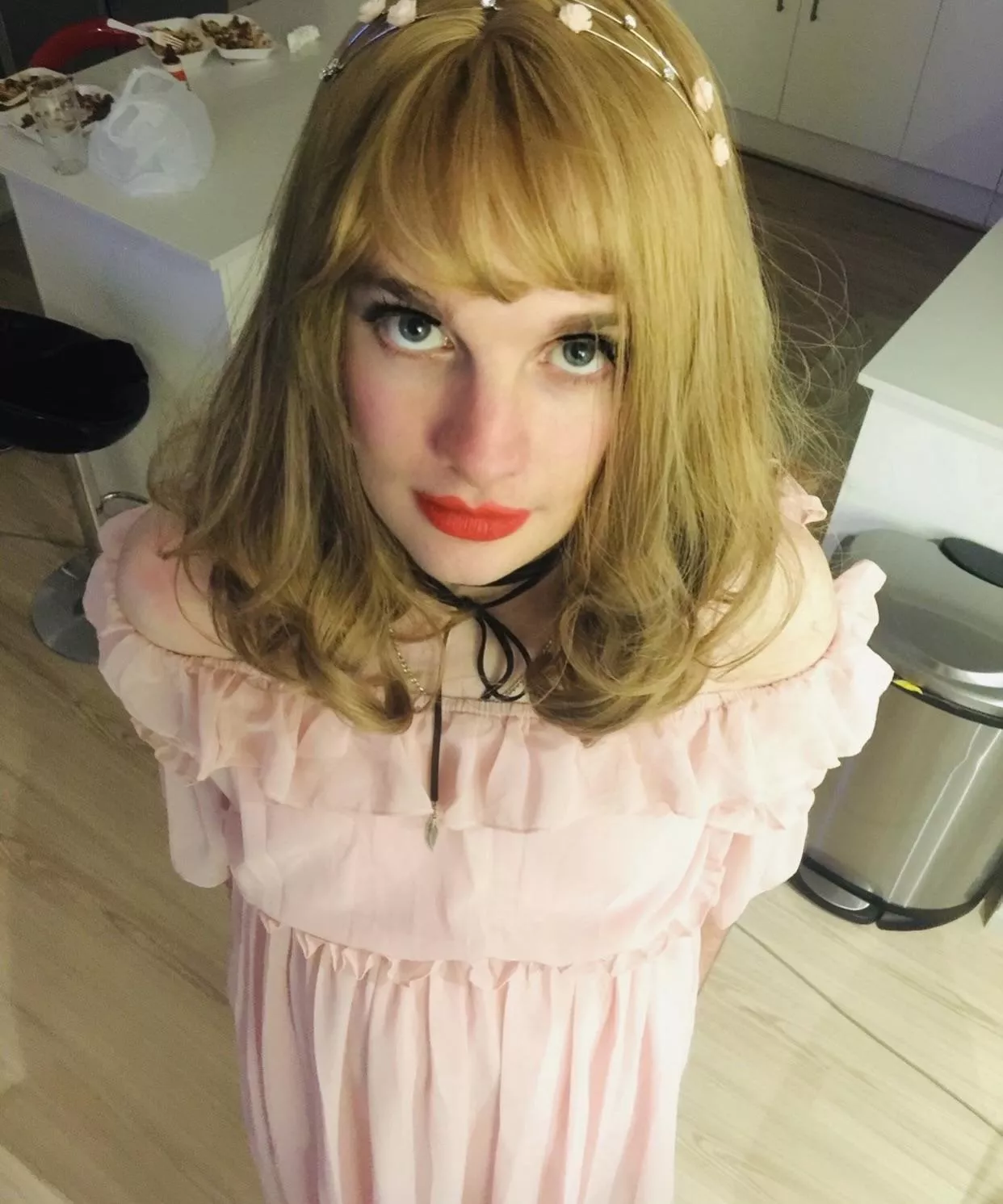 Please save me I’m just a lil princess 💖 posted by gaybottomboi576