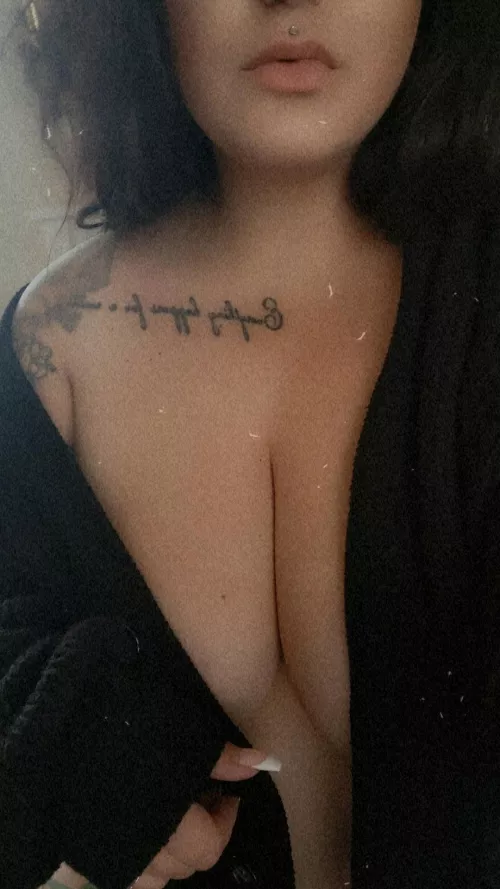 riley 🖤🤍 (@xrileyschembri) [onlyfans] by xrileyschembri