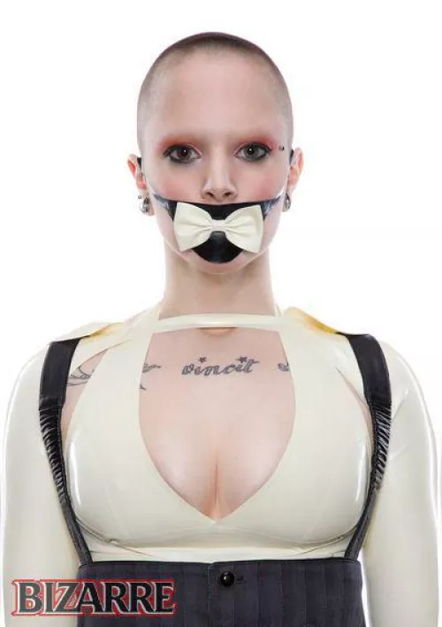 Sealed with a bow by jgoja