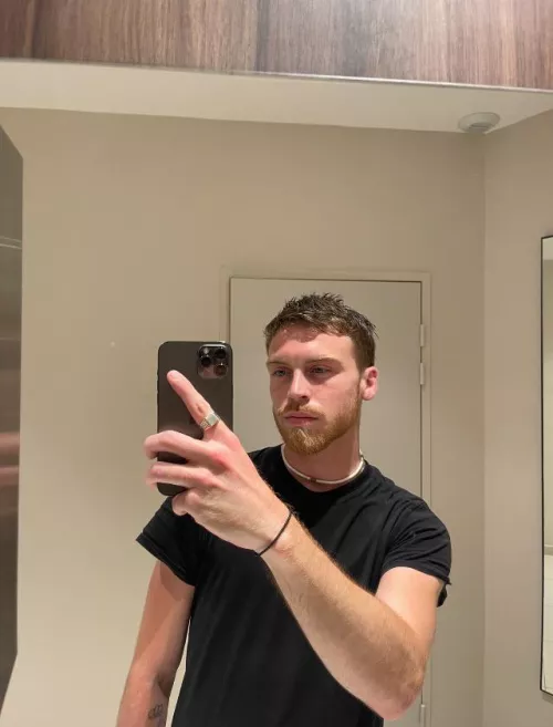 The French guy says Hi by LatinOtter6