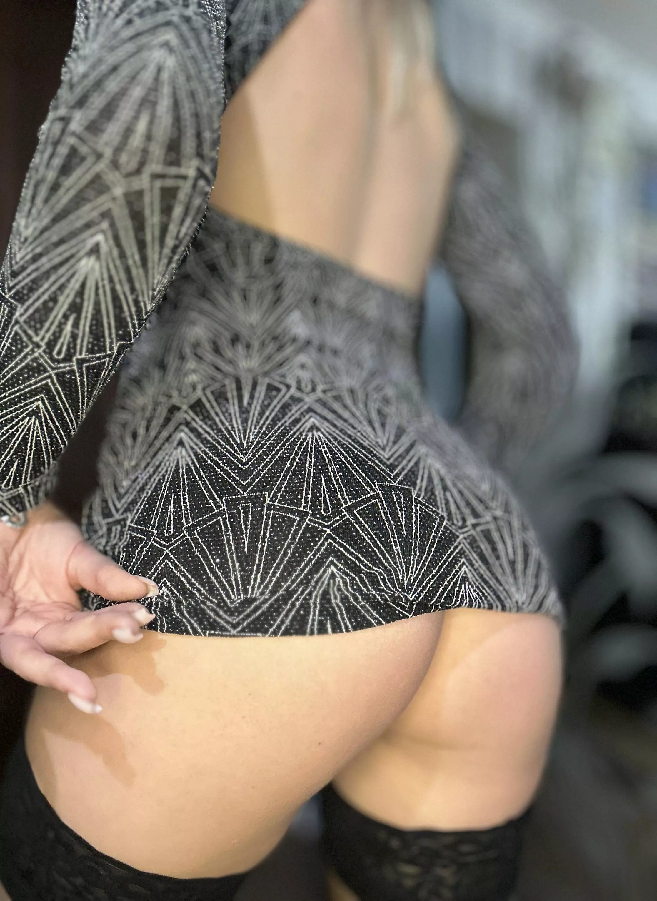 This dress makes me look remarkable posted by Jraynu