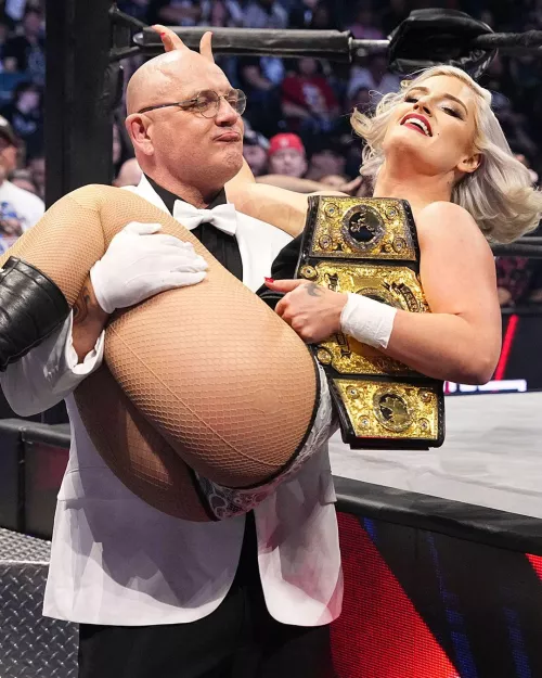  Toni's Cakes.  by dangerbreed