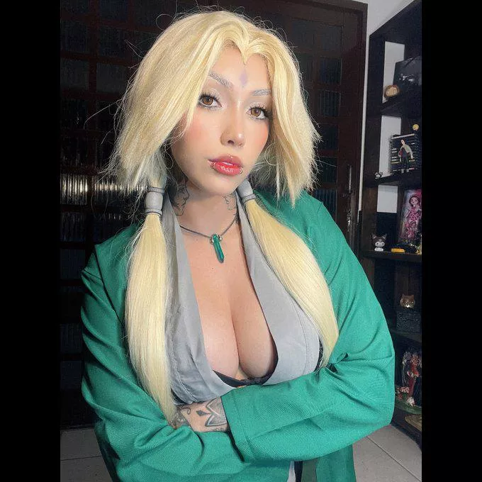 Tsunade (Naruto) by Ghost posted by FahrenheitModeling