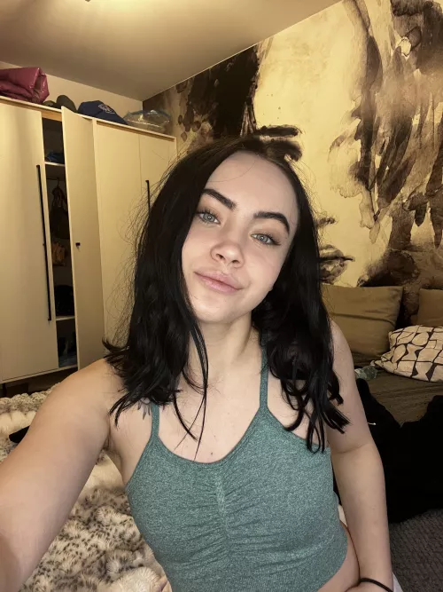 What do you think of this gym top? by Glimmergoddess