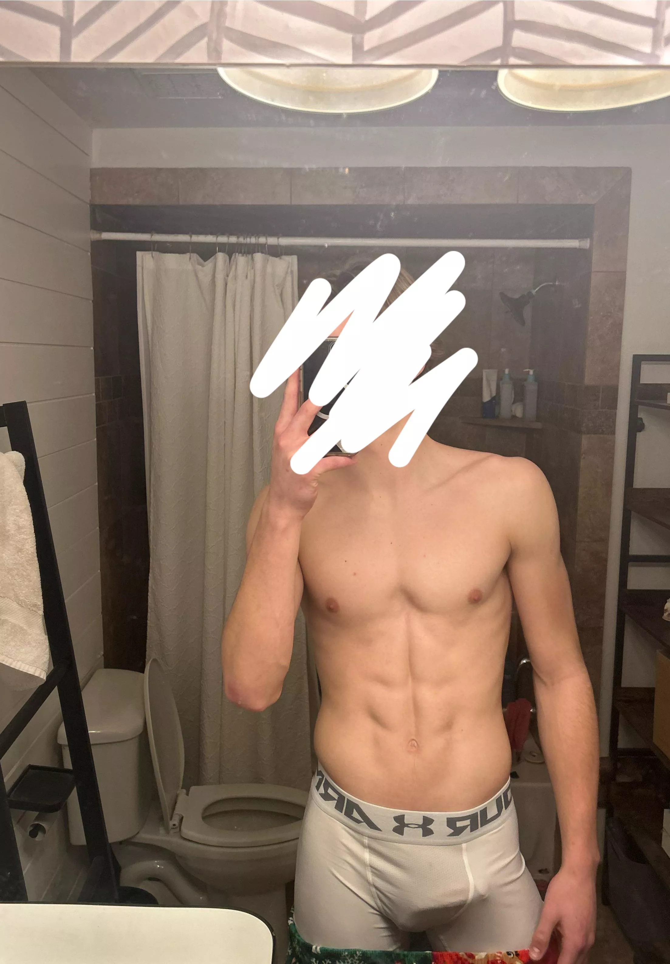 19: Vers FIT HUNG ONLY ADD ME got a big load coming… live++ face++ zachzelly24 posted by zachzelly20