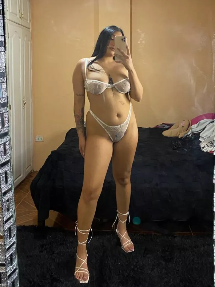 22 year old girl, wants to fulfill your fantasies with [Sext] sessions, we can [GFE] too [Vid] [Pic] Cock [Rate] always available [Cam] posted by LilMandys