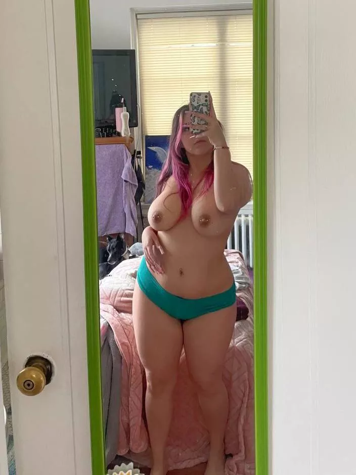 27 (F) let me know what you think. Please be honest posted by Lexienexie