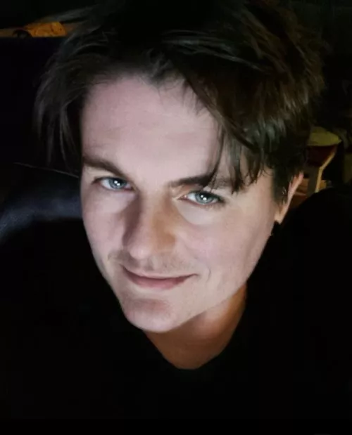 31PreT Vampire Vibes  by Valuable-Pear-5850