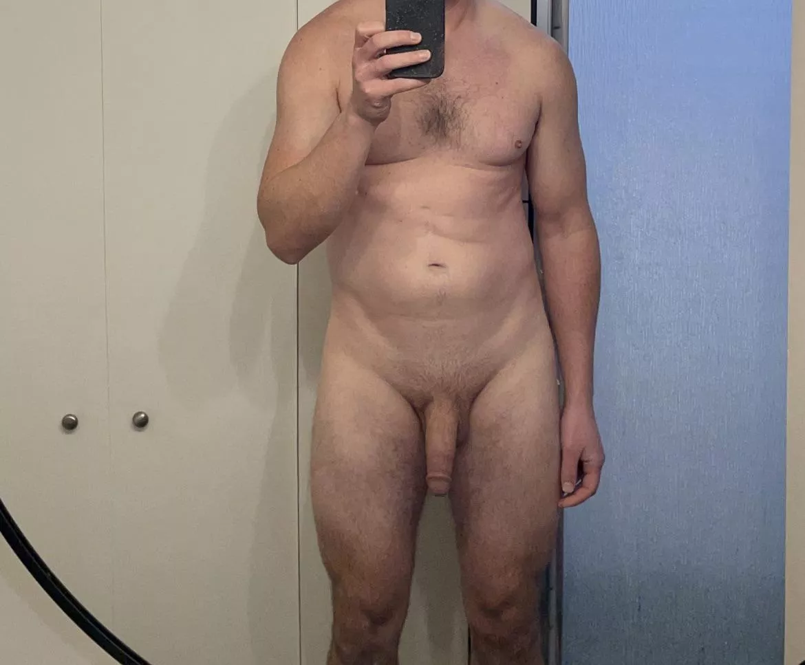 (40) trying to stay ahead of the dadbod posted by PurePresence5601