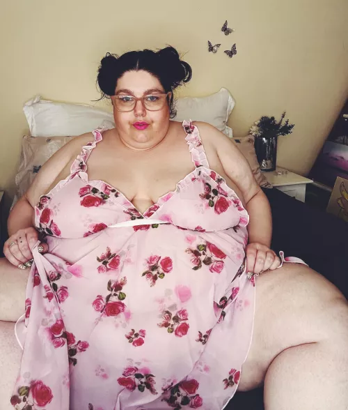 are you SURE you could handle me riding you?  by sophhuk100