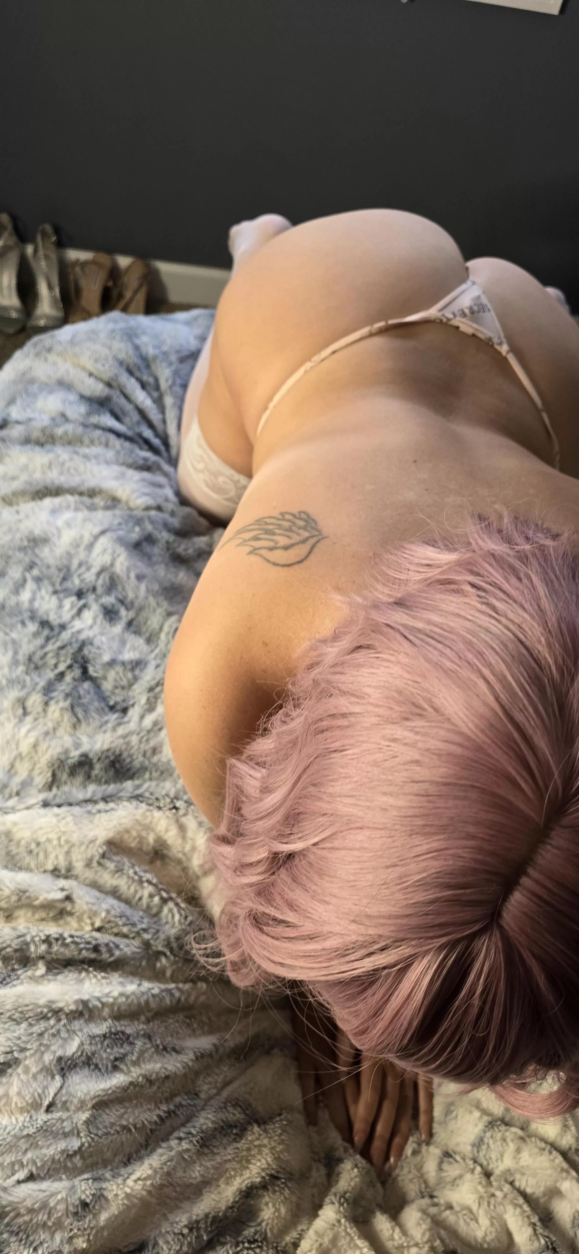 Assuming the position ;) posted by Penny_Piperxo