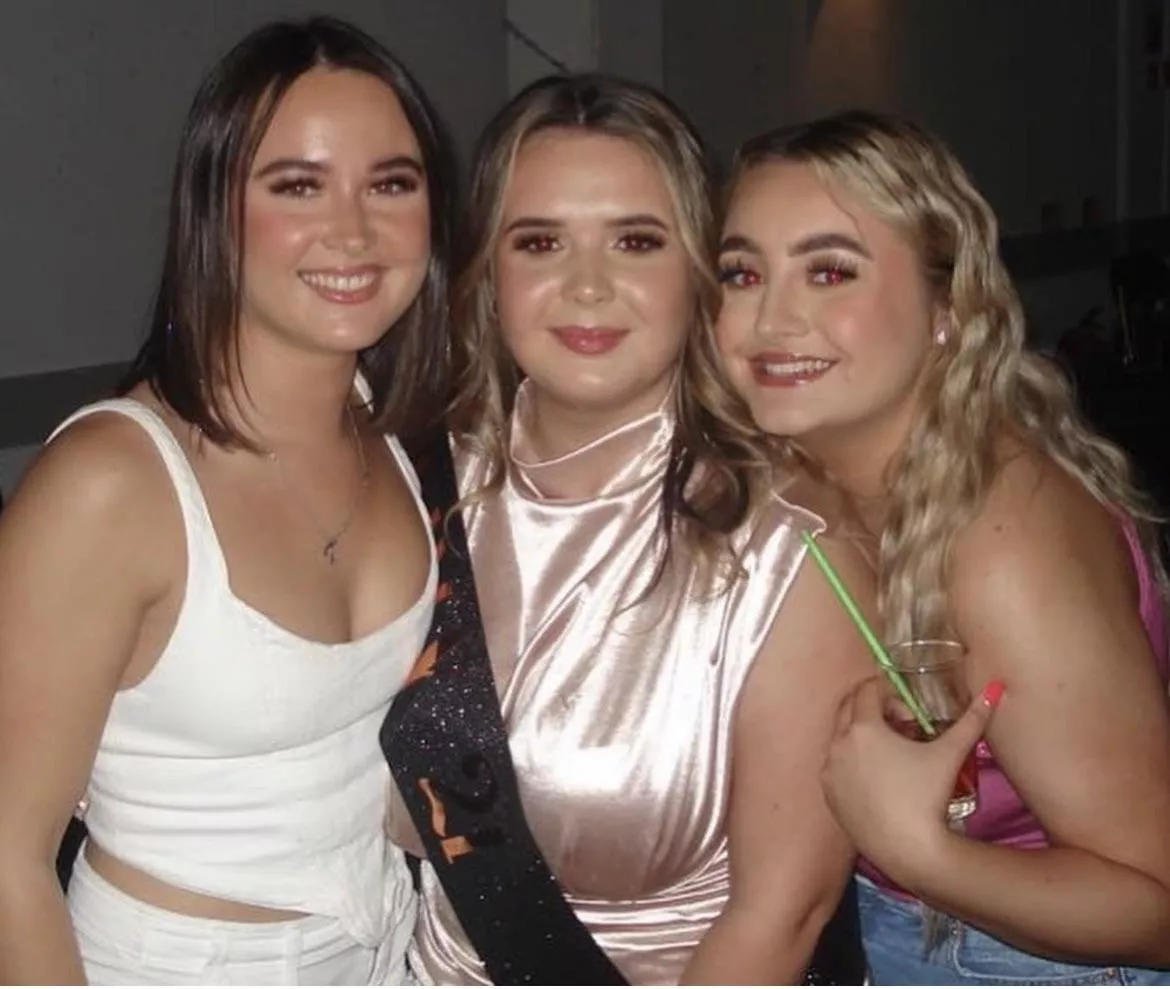 Bday girl posted by Bolardd