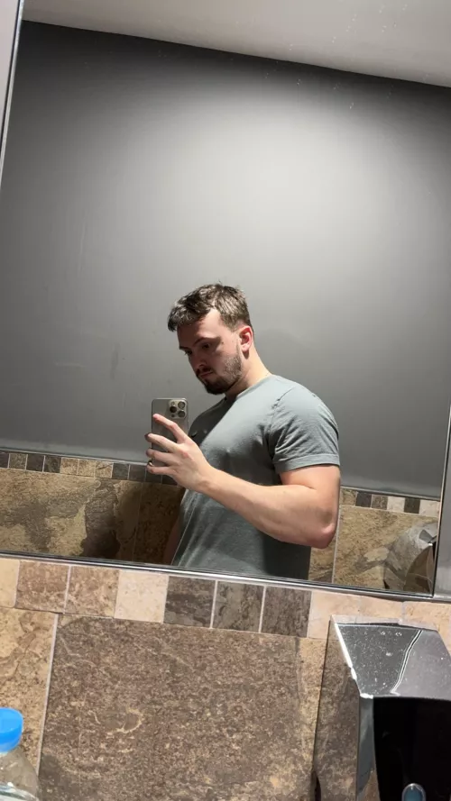 Been focusing on my arms at the minute! by loner0803