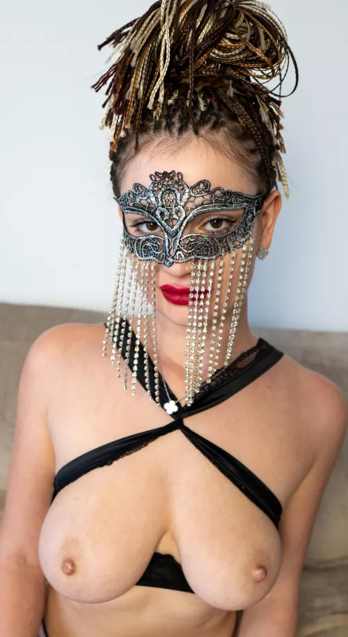 Behind this mask lies a world of pleasure by vulpinerespite