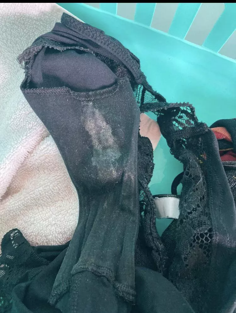 Creampied panties from a cheating wife? posted by Few-Taro-7079