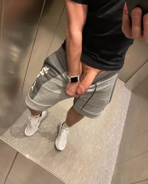 Going down? by toffs25