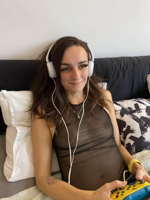 I can’t concentrate on anything today because I’m distracted by thoughts of our last time in bed together by ErikaBosom