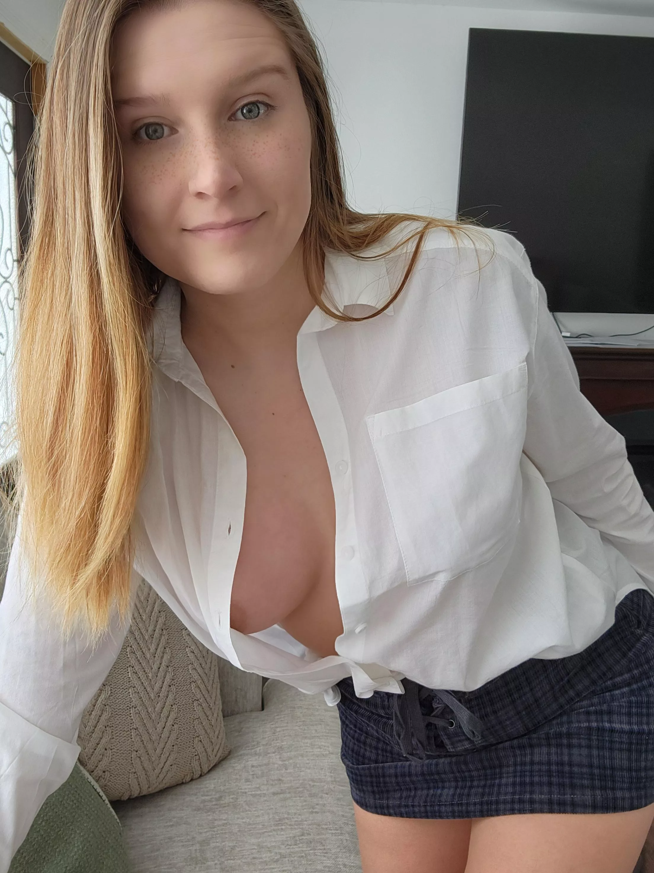 I'll allow you to take a peak just this once posted by reign_rellic