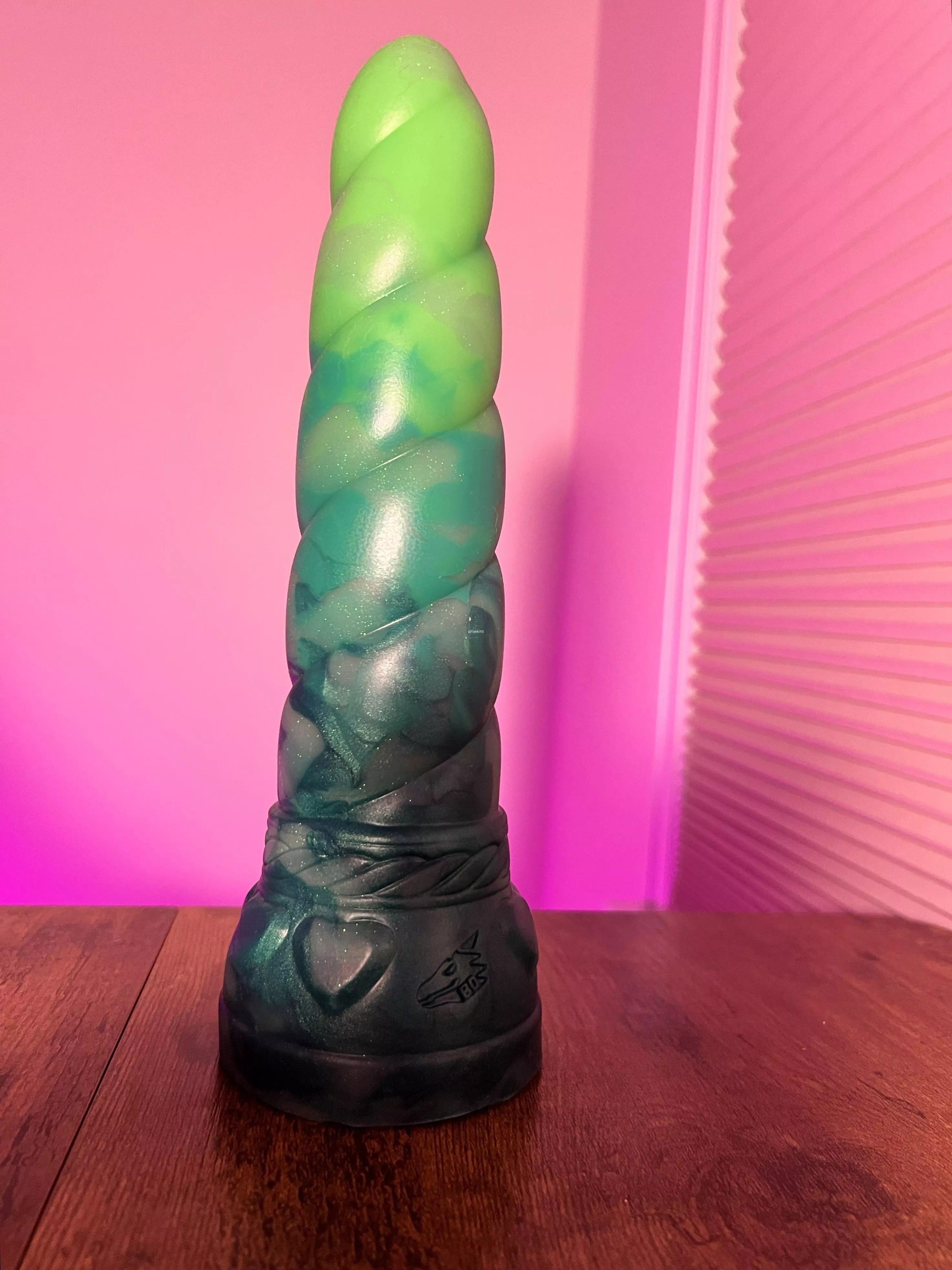 I’m so excited about my new Mystic 🦄 posted by faekitti