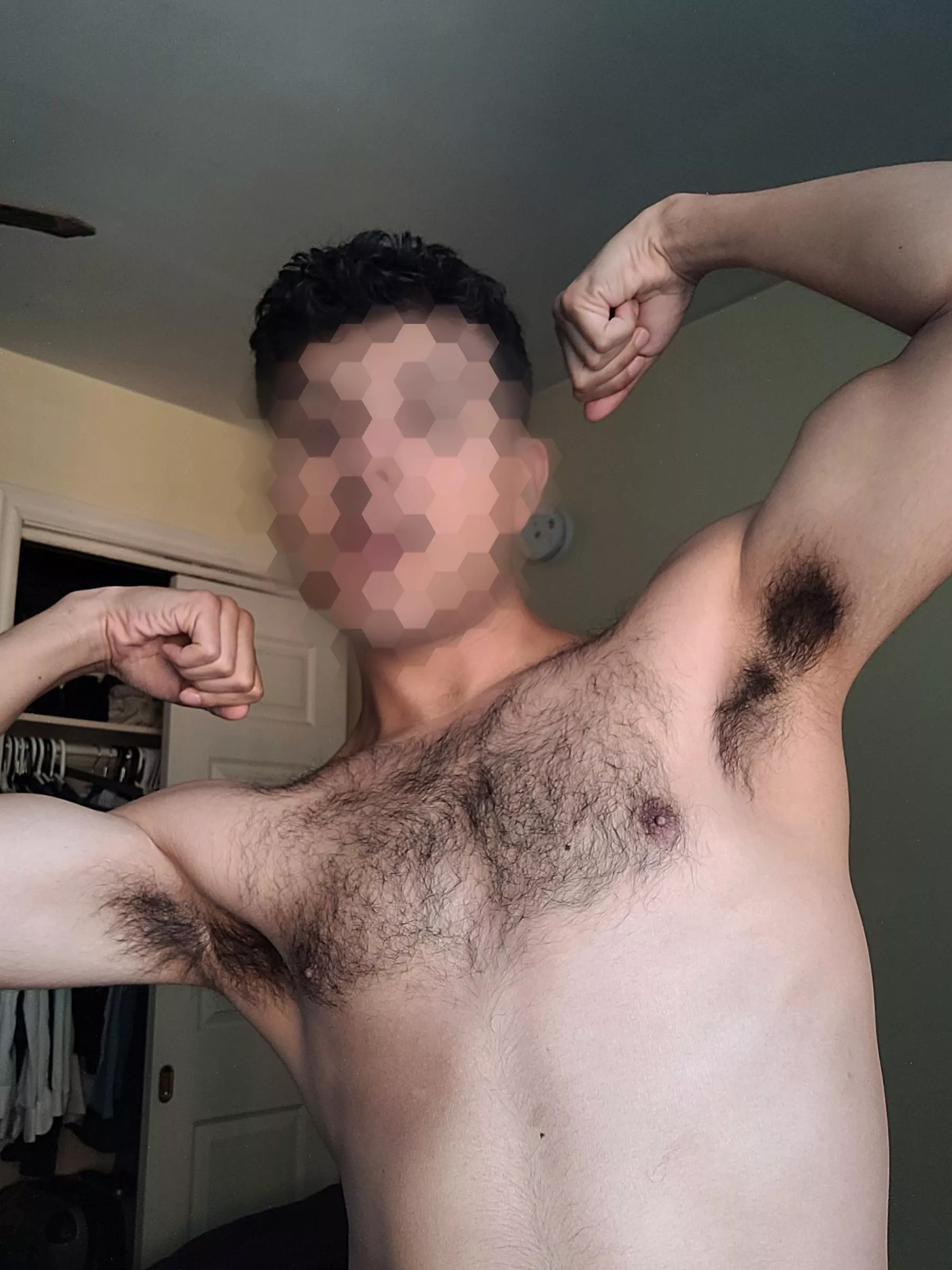 Left or Right arm?  posted by Laro_Cervantes