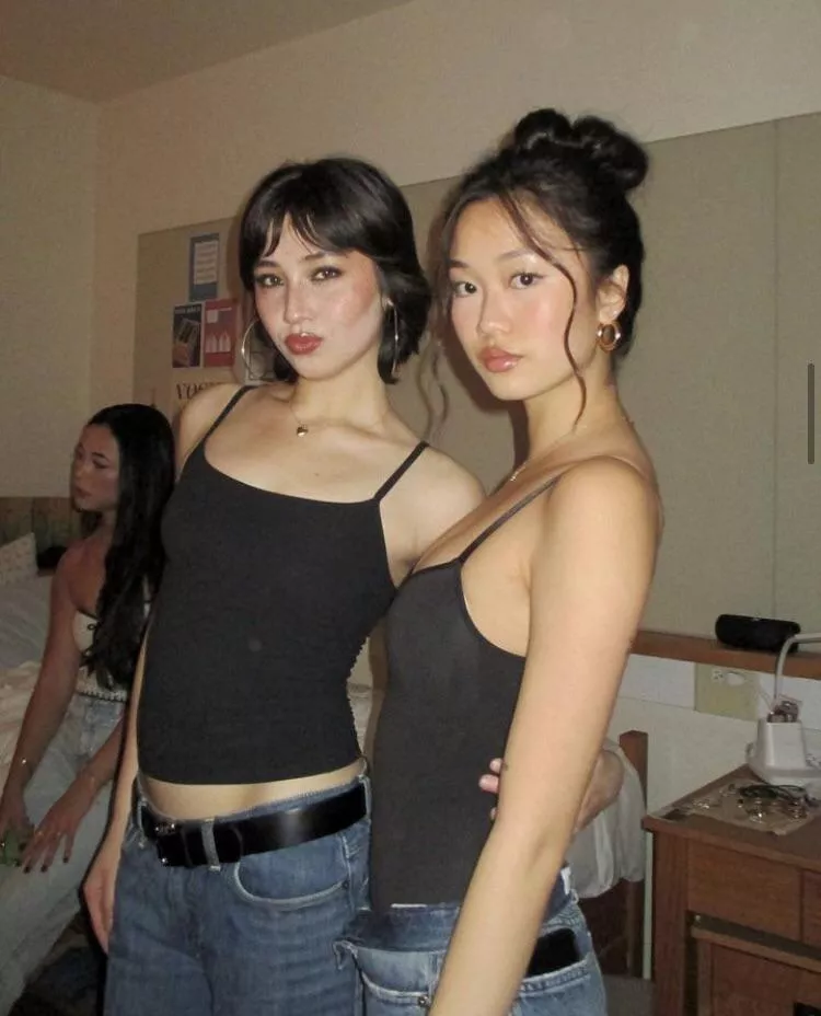 left or right?  posted by devilndaisies