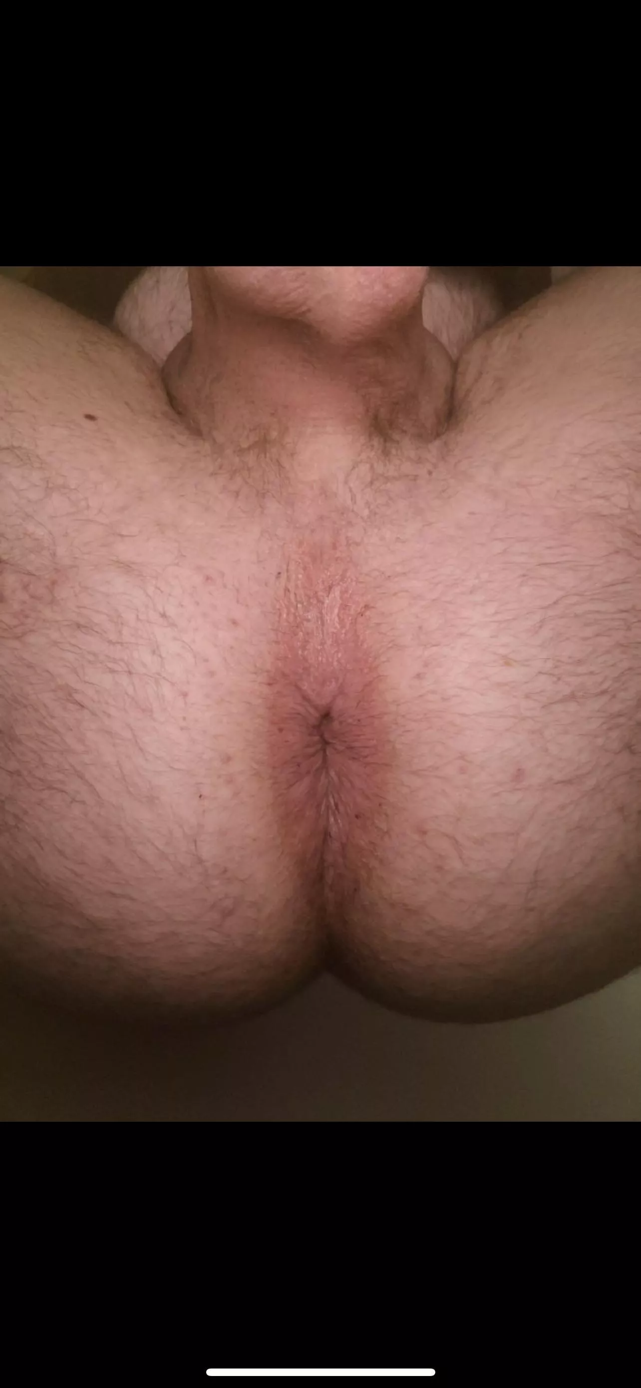 Looking to be your bussy,[25] posted by Bottomlessmilk