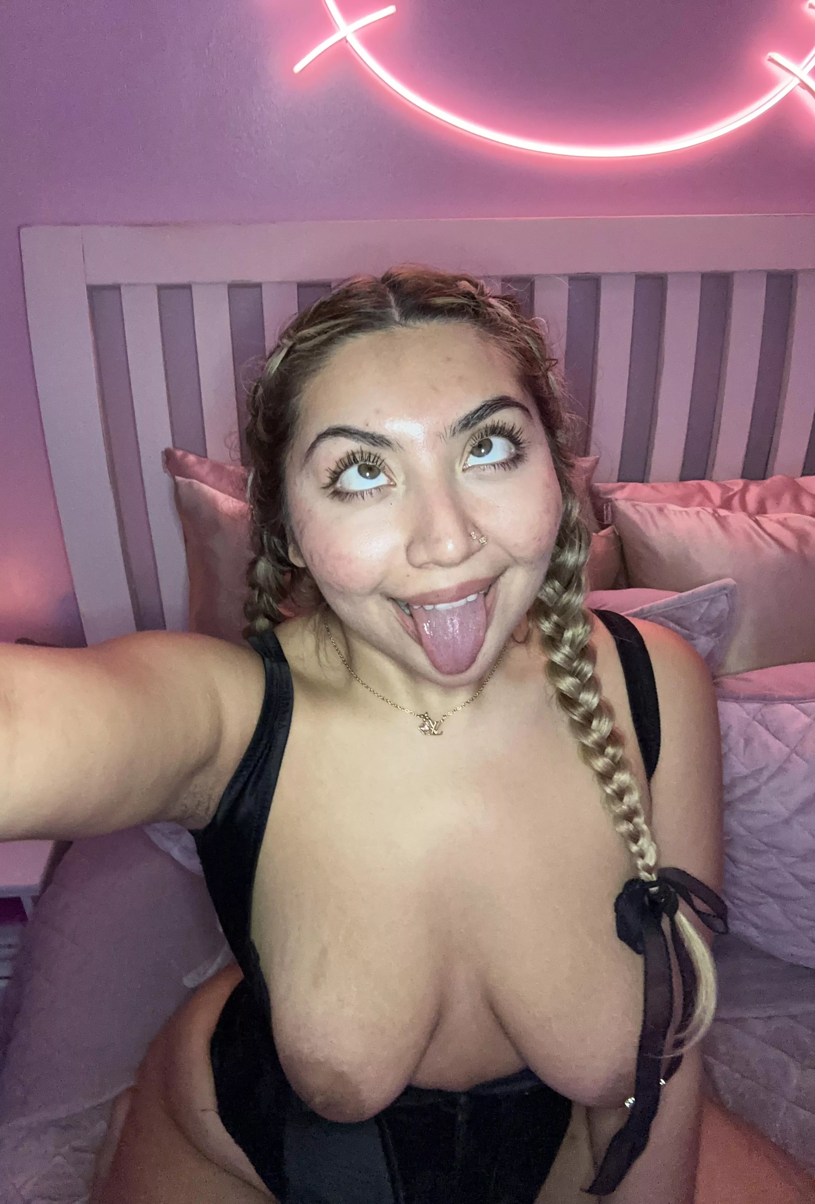 Make me cum for your reward  posted by 420lexisexi