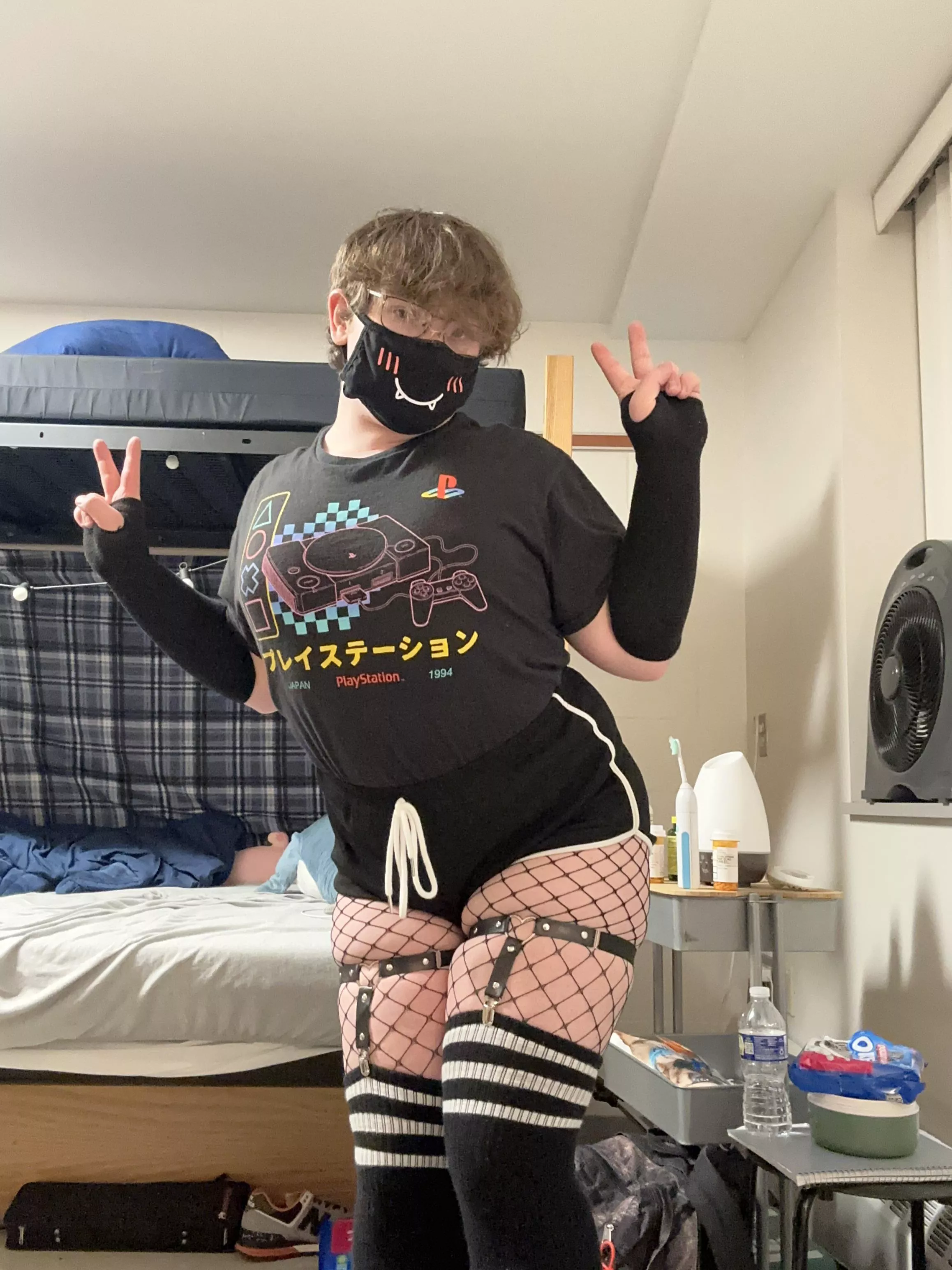 mentally ill college students be like: posted by throwawayacc673355